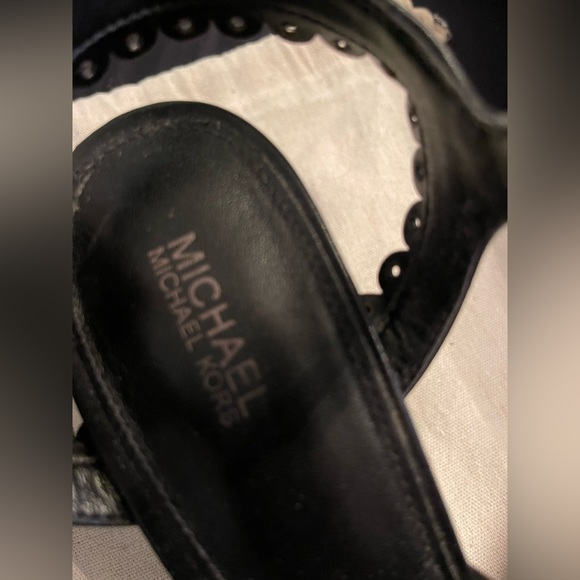 Michael kors black high heel platform - Picture 7 of 7